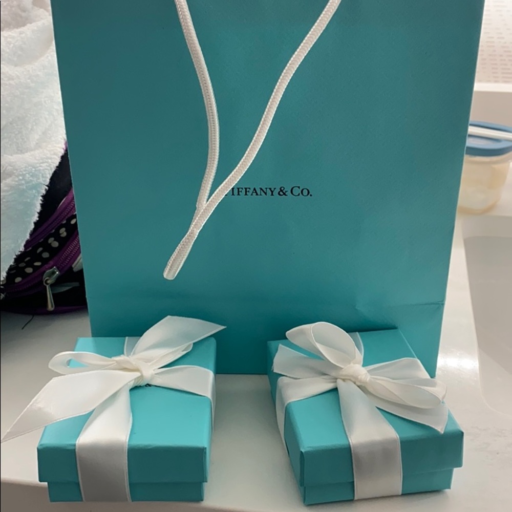 Tiffany’s Gift bag lot